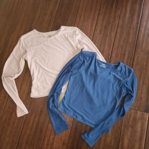 Huge Lot -Look At All Photos Of Tops, Jackets, Dresses And More. All Size Small